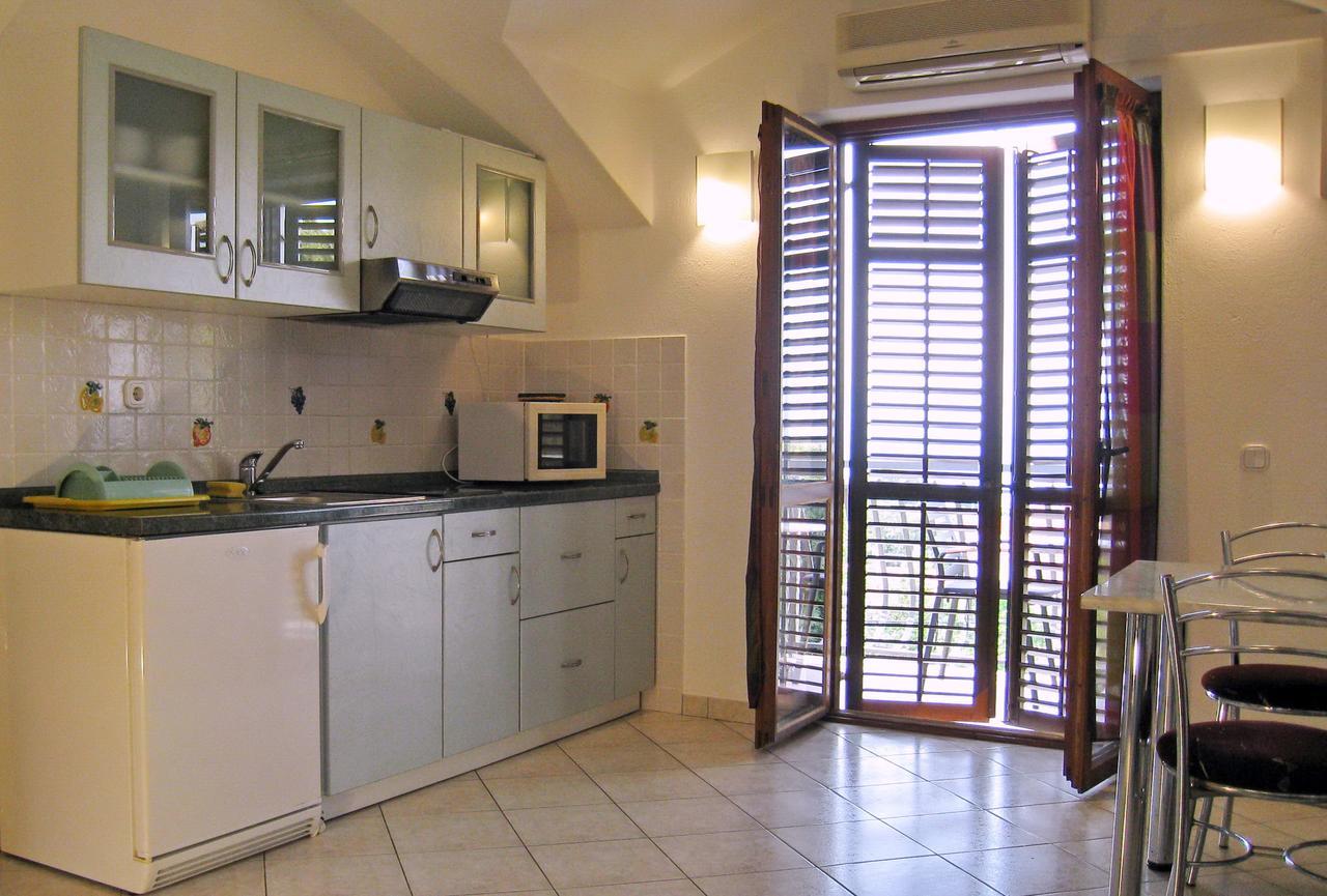 Apartments Raic Supetar Ngoại thất bức ảnh